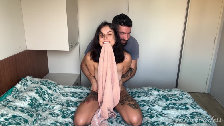 Shamelesscouple: O Primeiro Vídeo de Cócegas e Desafio de Julia