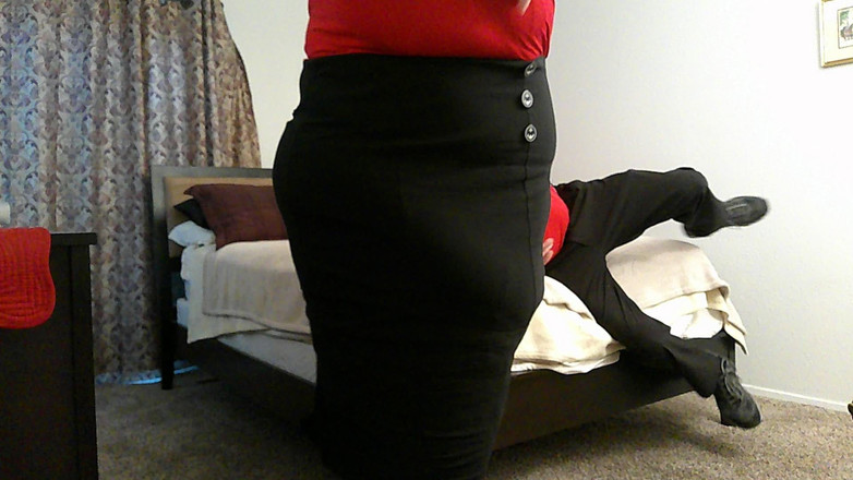 BBW nurse Vicki adventures with friends: Yüze Oturma Blooper