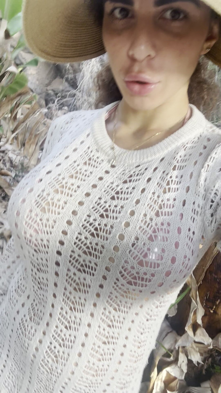 LadyAna: Yo hago pis aquí