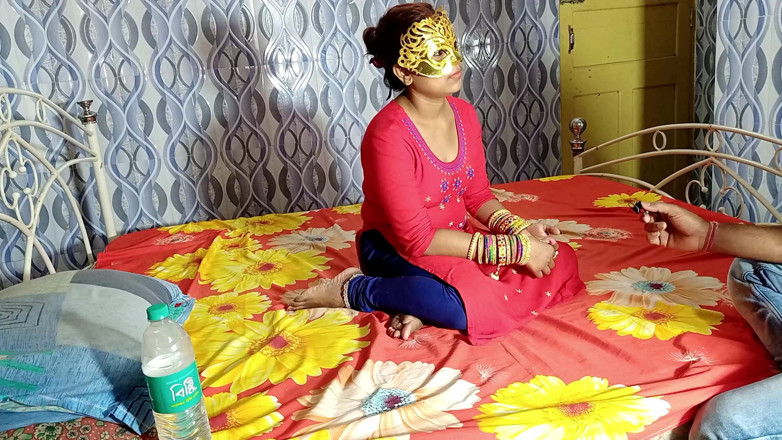 FireeCouple: Insegnante scopa la sua studentessa sposata dopo il college