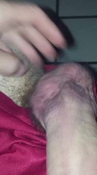 Un uomo sposato che mostra il suo cazzo