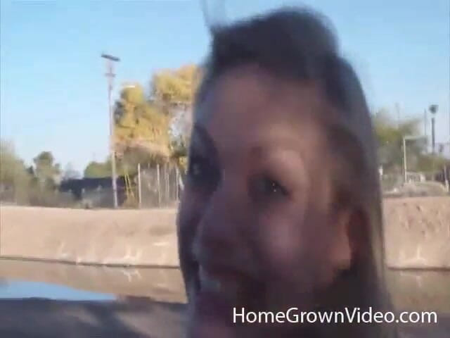 Homegrown Outdoor Sex: Daisy sucks Duke's cock under the overpass