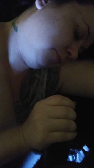 Anal_Angi_Rose: Knubbig slampa vaknar för huvud och fitta