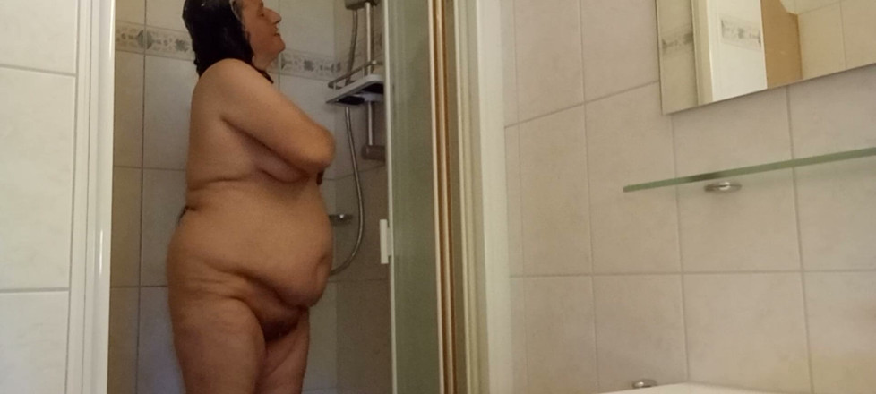 SchwarzeGraefin: BBW Gordura da Barriga Chuveiro Alemão Maduro