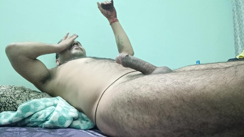 Rajasthani-old-lover: インドのデシ男性はシャワーとセックスを楽しみます