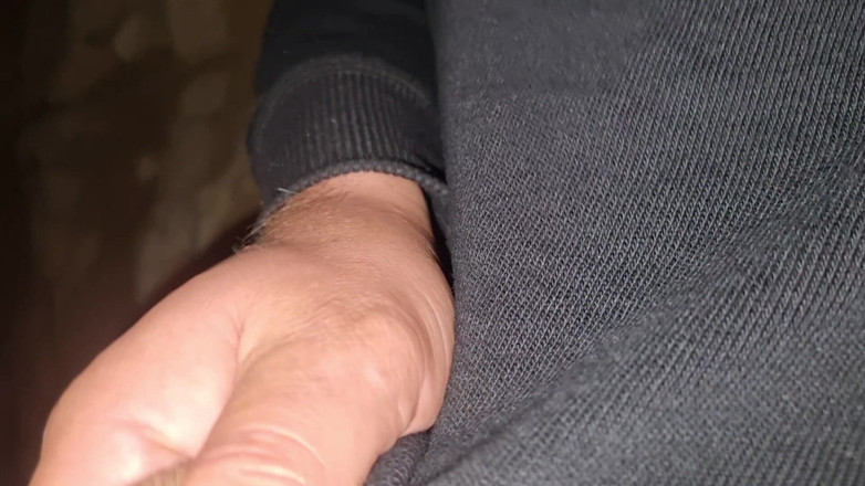 Alexander Audran: 전여친의 집 밖에 전시된 사랑과 변태, 사정과 자지 - 과거에 그녀는 그에게 최고의 핸잡을 해준 곳