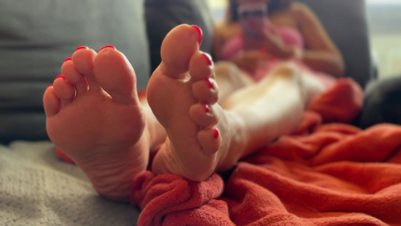 Swissasiangirl: मेरे पैर