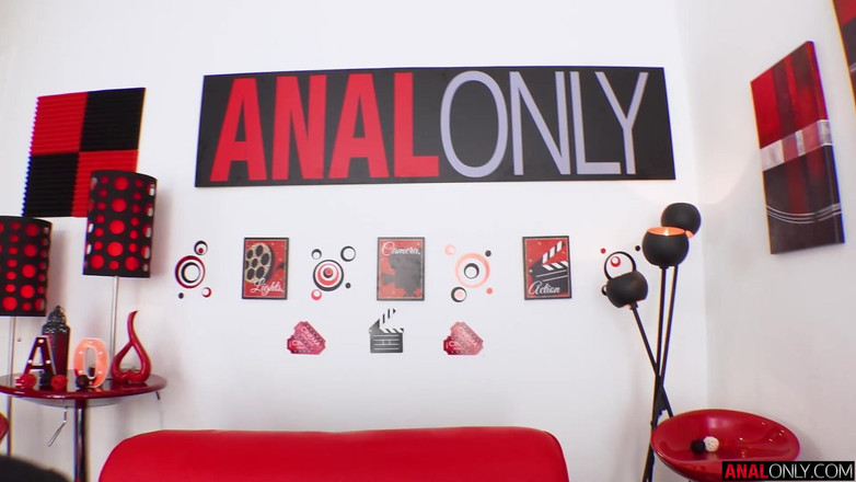 Anal Only: Chloes arsch braucht mehr