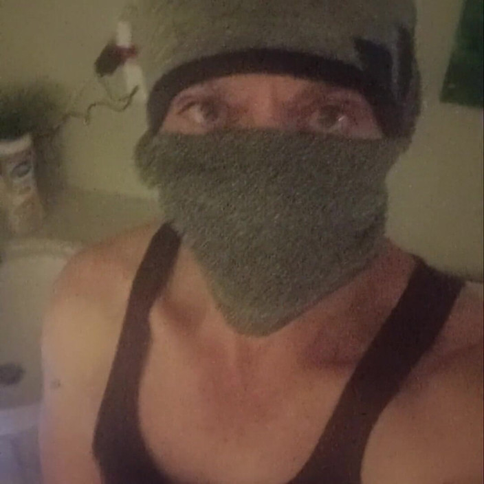 Long and Strong: Băț mare și masturbare