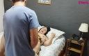 Mommy&#039;s fantasies: Amcık yalama - şişman olgun kadın üvey oğlunun genç konuğu tarafından yatakta sikiliyor
