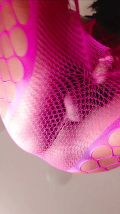 Milah CrossxxX: Milah En Fishnet Rose