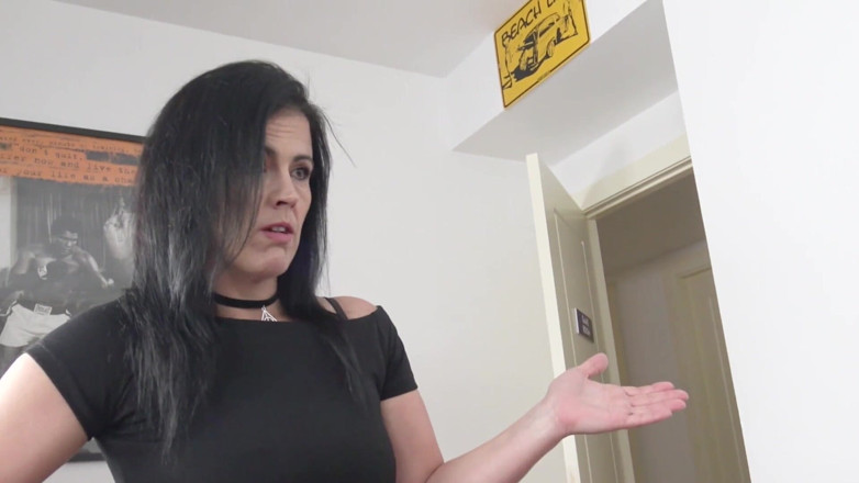Club Anissa Kate: A housewife has her asshole wildly fucked by her daughter’s...