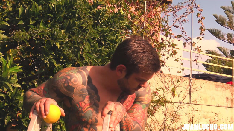 Juan Lucho Gay: orenj joos