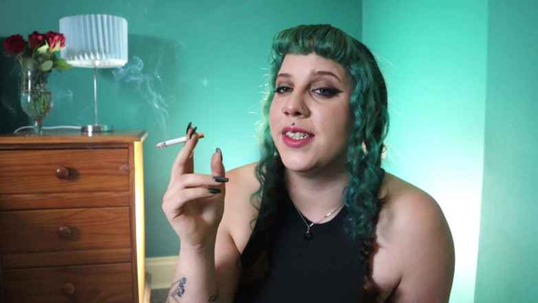 Goddess Kinx: Learn to Smoke