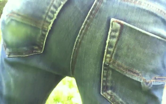 Idmir Sugary: Outdoor-teen furzen in jeans