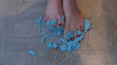 Lilly Disgrace: Alginian squishing