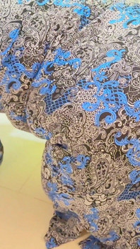 Sexy desi služka s velkým zadem uvízlá pod postelí