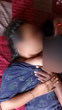 Sexy Body Indian Housewife in Nighty Fucked Hard Creampied
