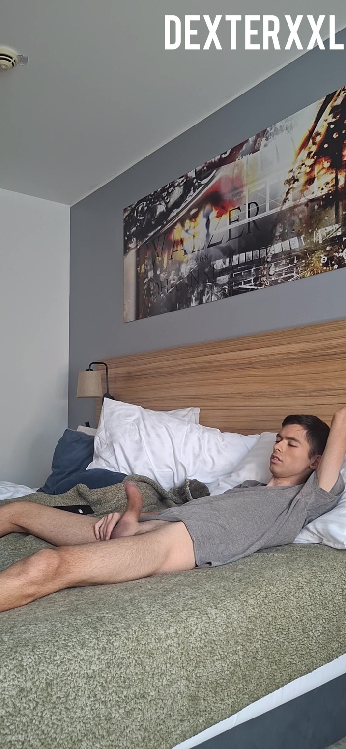 Dexterxxlfun: Rafael sexy hubený kamarád šuká můj baculatý velký zadek