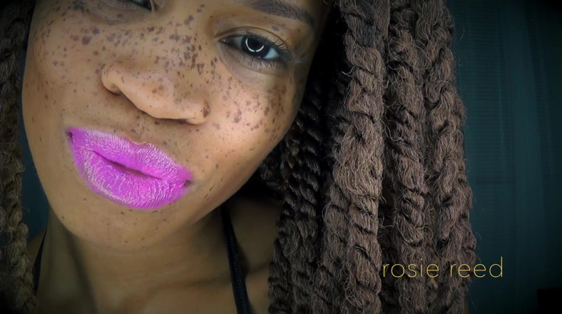 Rosie Reed: Impotente contro lipsia lipsia- fetish con il rossetto rosa con...