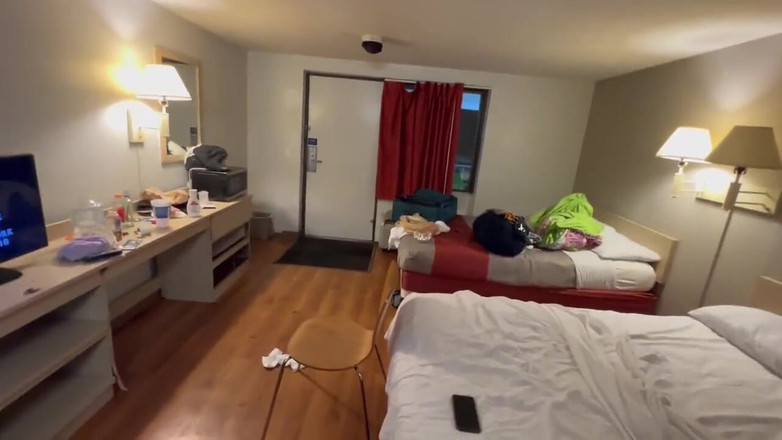 Fijii pornbox: 青いプティショーツのオタクが28分間のアナルで追加点を欲しがる アメリカ最高のアナルティーン