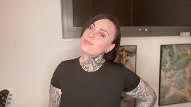 Miss Valentina: Il fidanzato cornuto nella vita reale