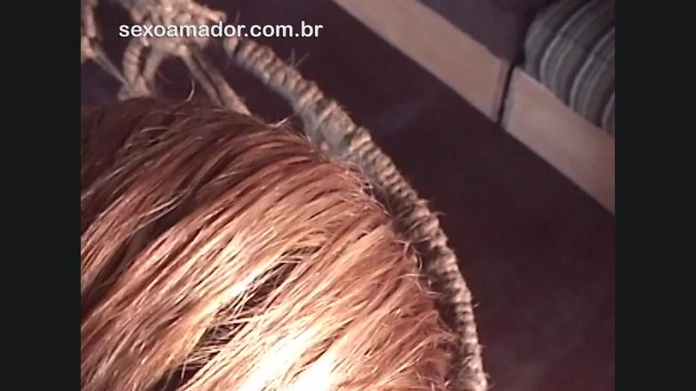 Amateurs videos: Video pov menunjukkan pirang panas masturbasi memek dan mengisap kontol...