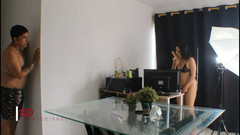 MelanieCaceres: Scopro che la mia sorellastra è una modella di webcam e...