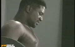 Black Guy Bangs His Gym Trainer Tight Asshole After Getting a Deep Blowjob