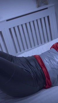 Terri aur Missy - det ke lie larke se larna