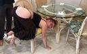 Erin Electra: Ma belle-mère coincée sous la table