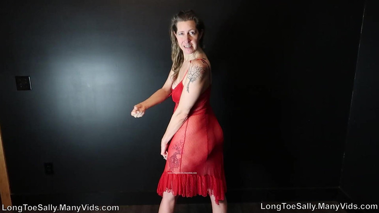 Long Toe Sally Big Buns: Supersized MILF Pov3
