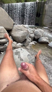 Geil bij de waterval