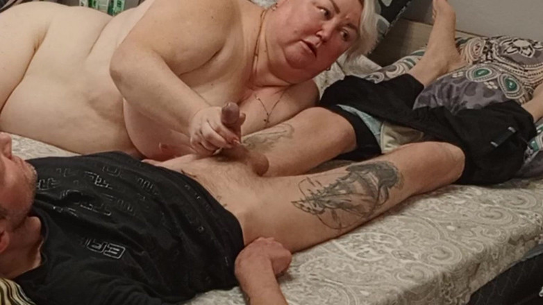 Zona901: 내 자지를 사정할 때까지 입으로 애원하는 이웃