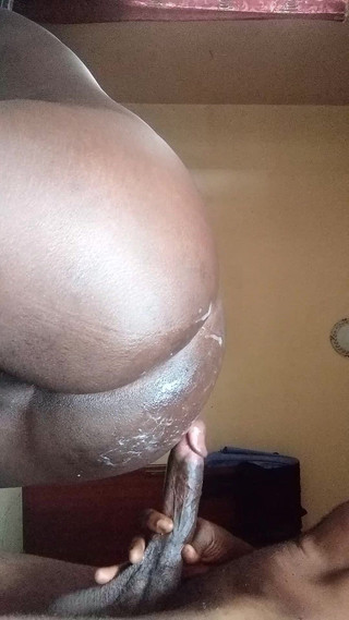 Londiq girls: Gebruik Je Pik Van 10 Cm Om Me Genadeloos Te Neuken...