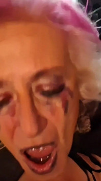 Tears Streaming Toe Sání orgasmu - zralá závislá na nohou, stříká tvrdě
