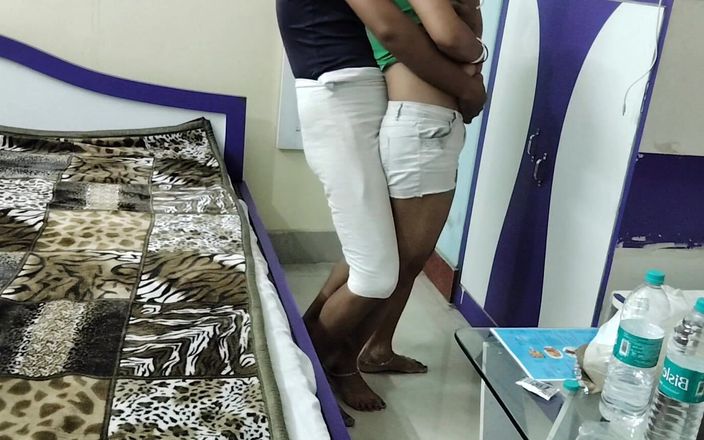 Uttar dinajpur: 热辣的印度孟加拉哥男友的七桅杆楚代酒店房间完整集