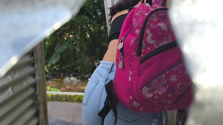 MiaSaintLove: Fete sexy perverse în cabină