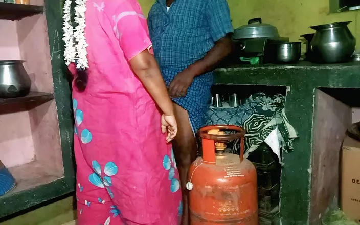Priyanka314: Village Girl Kichen Doggy Style