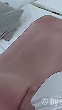 Si blonde matang dengan tetek semula jadi