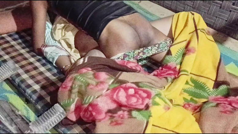 Indian sex2: Секс з індійською зведеною сестрою всю ніч