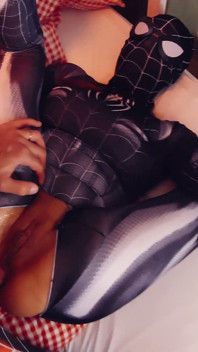 Creampie anal pour Spider Girl - nettoyage anal, pegging, 3 éjaculations et éjaculations dans la bouche pour Spider Man