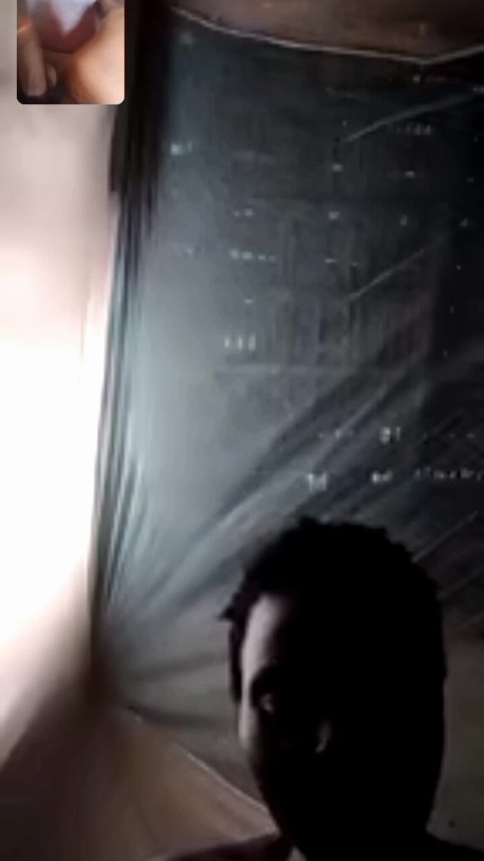 Me and my new slut: Mamá cachonda le encanta jugar sola