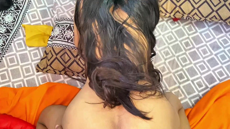 Moyna: Cuplu real care savurează o noapte intensă împreună