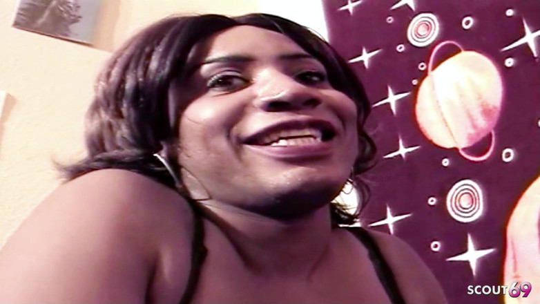 Shemale TS Collection: Peituda trannies em grupo sexo fodendo interracial preto cuzões