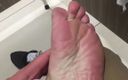 Manly foot: Banheiro público sem pés nus - você nunca sabe o que...