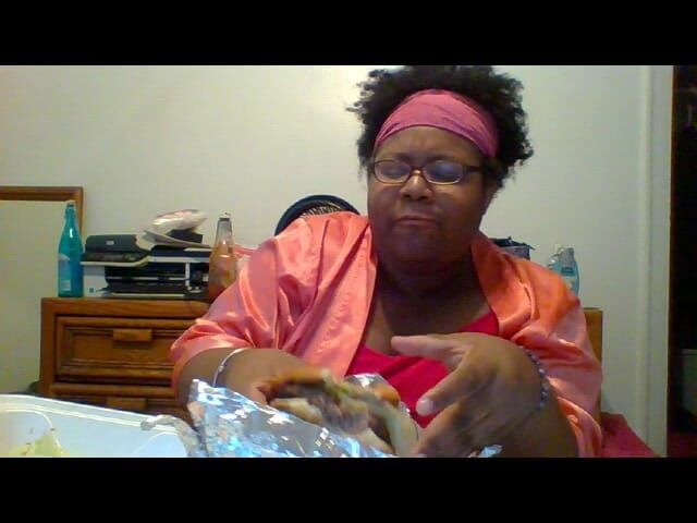 Sweety Racine: Cheeseburger Chompin ' Kočka