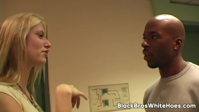 Black Bros White Hoes: Blonde Pornstar Crystal Rae Has Interracial Sex with Black Man