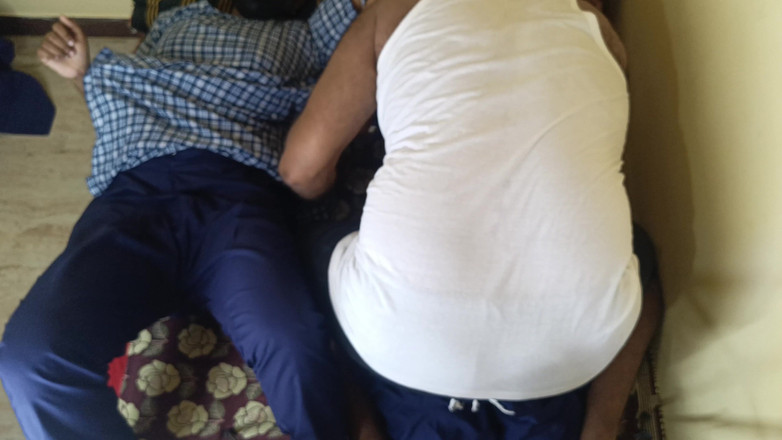 Pushpa studio: O fată cu tatăl ei vitreg