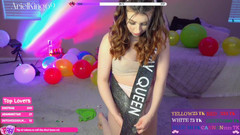 Ariel King: 라이브 스트림은 4-11-20에서 내 생일 파티를 강조